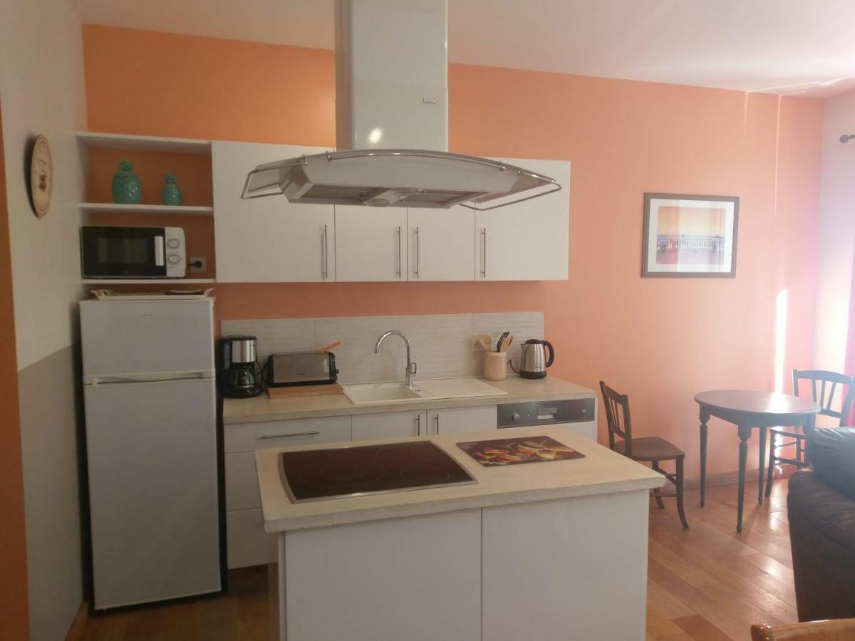 Du Parc Avec Sauna Apartment